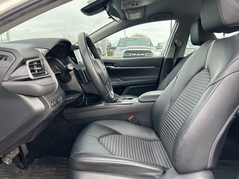 Used 2022 Toyota Camry SE image 25