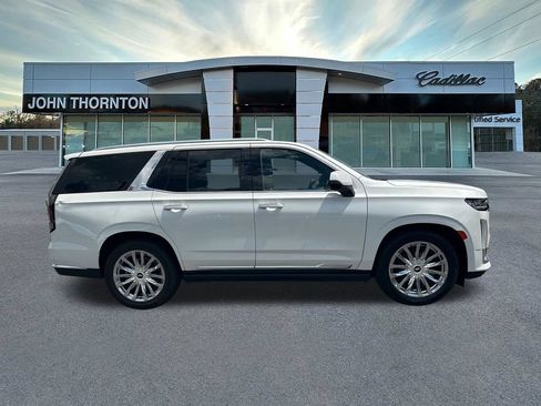 Used 2021 Cadillac Escalade Premium Luxury w/ Driver Assist Tech Package AWD/4WD image 4