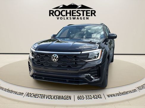 New 2026 Volkswagen Atlas Cross Sport SEL R-Line AWD/4WD image 1