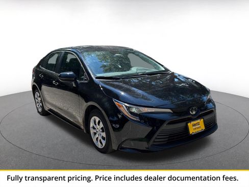 Used 2025 Toyota Corolla LE FWD image 1