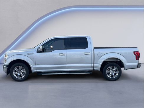 Used 2017 Ford F150 Lariat image 3