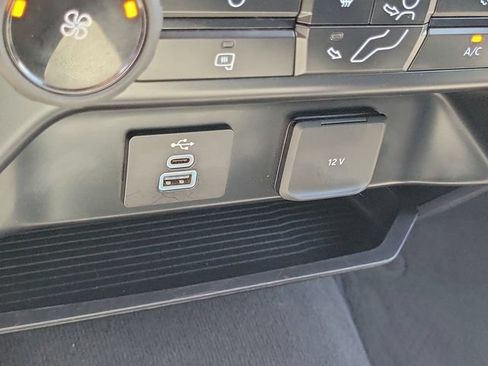 Certified 2025 Ford F250 XLT AWD/4WD image 10