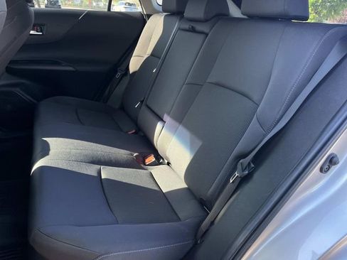 Used 2021 Toyota Venza LE image 22