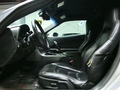 Used 2006 Chevrolet Corvette Coupe image 27