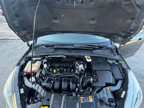 Used 2017 Ford Focus SEL w/ Interior Protection Package FWD image 30