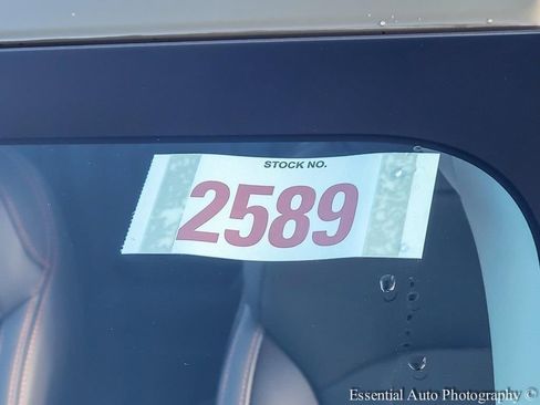 New 2026 Subaru Crosstrek 2.5i Limited w/ Crosstrek Mirror Package image 29