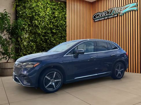 Used 2023 Mercedes-Benz EQE 500 4MATIC SUV w/ Exclusive Trim Package image 2