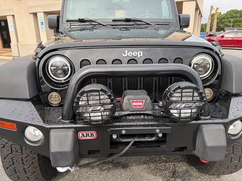 Used 2012 Jeep Wrangler Unlimited Sport AWD/4WD image 4