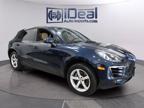 Used 2018 Porsche Macan AWD/4WD image 7