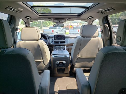 Used 2023 GMC Yukon SLT w/ SLT Premium Package RWD image 33