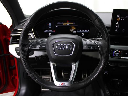 Used 2022 Audi A4 2.0T Premium Plus w/ Premium Plus Package image 10