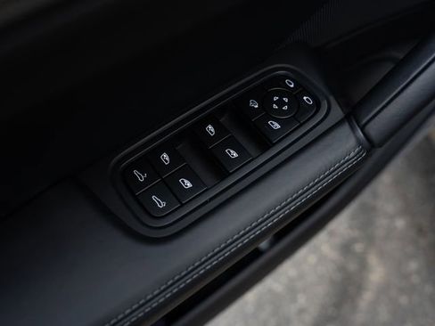 Certified 2024 Porsche Cayenne Turbo GT AWD/4WD image 16