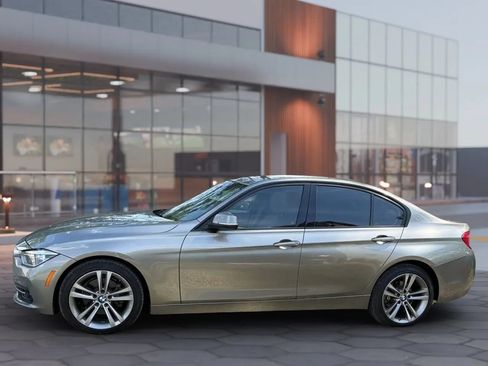 Used 2016 BMW 328i Sedan RWD image 4