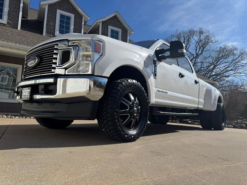 Used 2020 Ford F350 XLT image 26