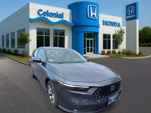 Used 2024 Honda Accord EX image 9