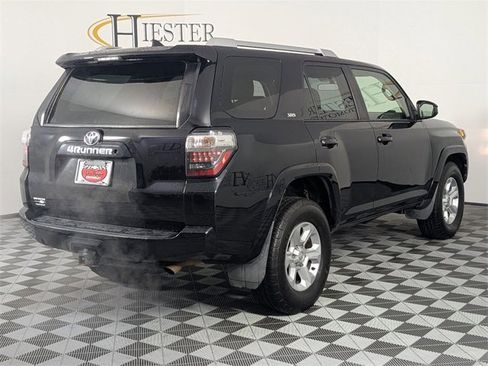 Used 2018 Toyota 4Runner SR5 image 7