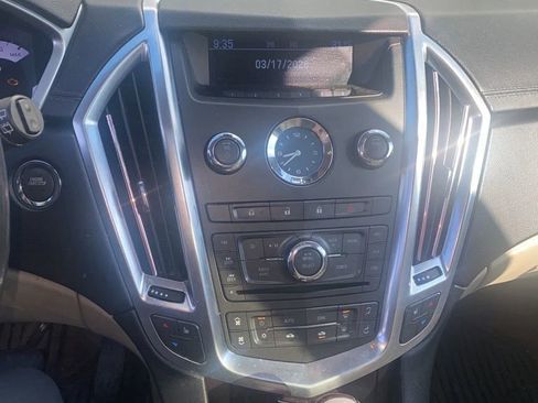 Used 2011 Cadillac SRX Luxury image 7