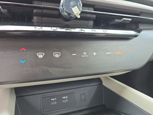 New 2025 Nissan Murano SV image 23