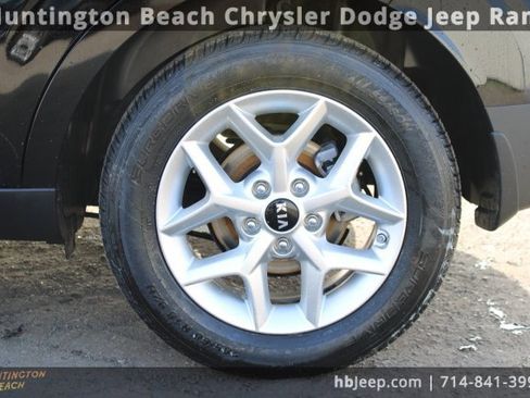 Used 2020 Kia Soul S image 7