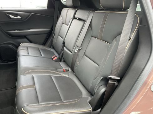 Used 2023 Chevrolet Blazer Premier image 19