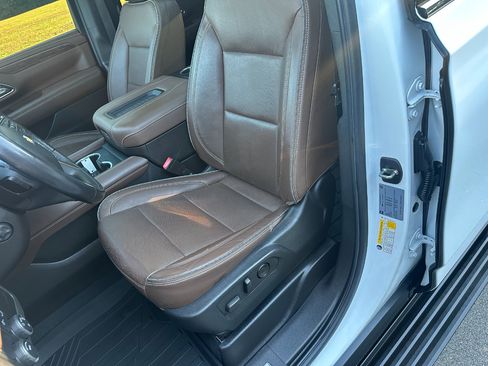 Used 2021 Chevrolet Tahoe High Country w/ Premium Package 2 image 14