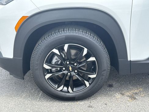 Used 2023 Chevrolet TrailBlazer LT w/ Convenience Package FWD image 10