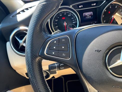 Used 2019 Mercedes-Benz GLA 250 4MATIC image 25