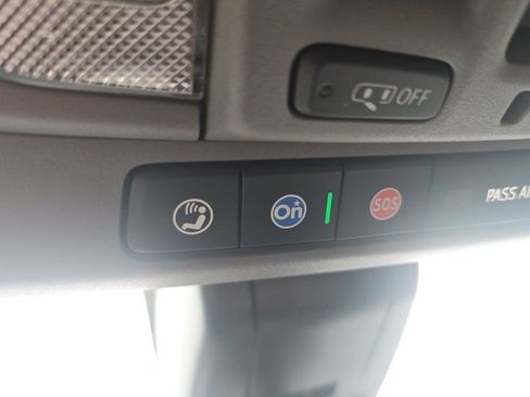 Used 2021 GMC Sierra 1500 Denali w/ Denali Ultimate Package image 35