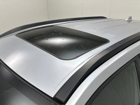 Certified 2024 Toyota Corolla Cross LE image 10