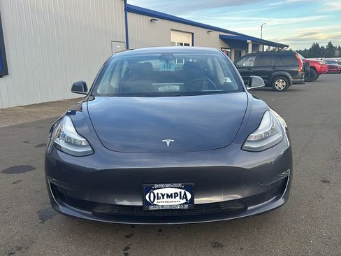 Used 2018 Tesla Model 3 Long Range image 8