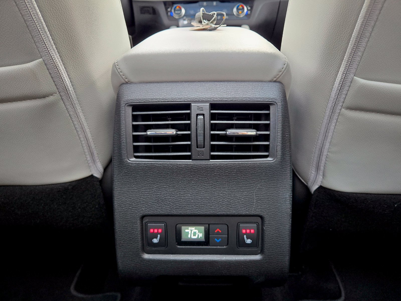 Used 2025 Mitsubishi Outlander SEL FWD image 45