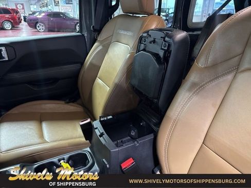 Used 2022 Jeep Wrangler Unlimited Rubicon 4xe w/ Cold Weather Group image 22