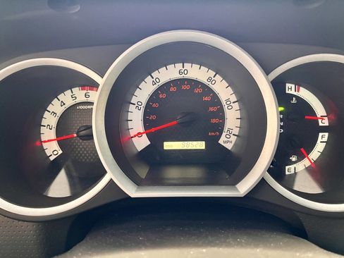 Used 2012 Toyota Tacoma PreRunner w/ SR5 Pkg image 10