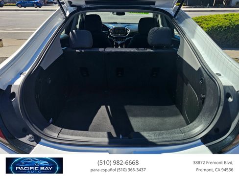 Used 2018 Chevrolet Volt LT FWD image 13