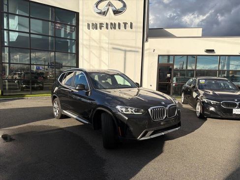 Used 2024 BMW X3 xDrive30i image 2