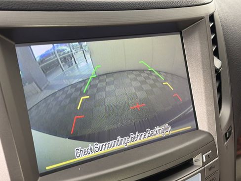 Used 2010 Subaru Outback 3.6R Limited image 20