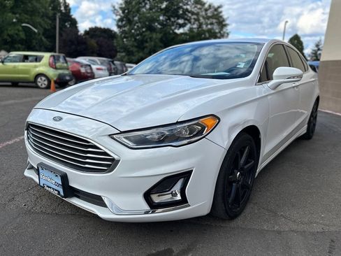 Used 2019 Ford Fusion Titanium AWD/4WD image 13