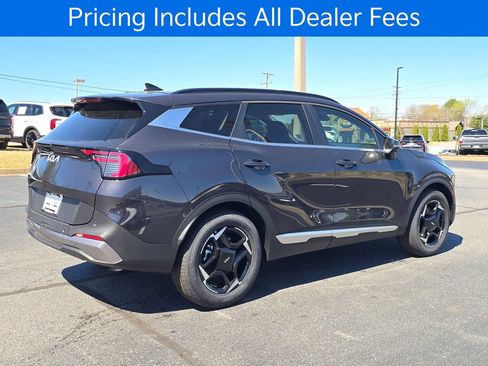 New 2026 Kia Sportage EX w/ EX Panorama Roof Package FWD image 3