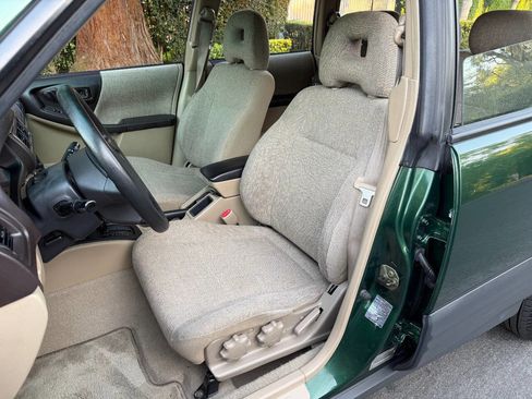 Used 2002 Subaru Forester L AWD/4WD image 13