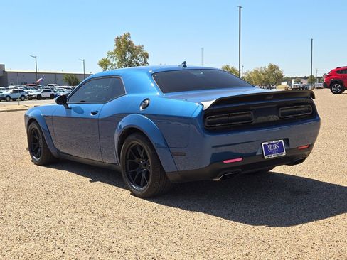 Used 2022 Dodge Challenger R/T Scat Pack RWD image 3