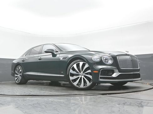 Used 2022 Bentley Flying Spur V8 AWD/4WD image 33