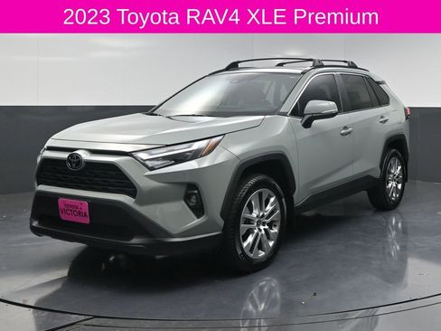 Used 2023 Toyota RAV4 XLE Premium image 2