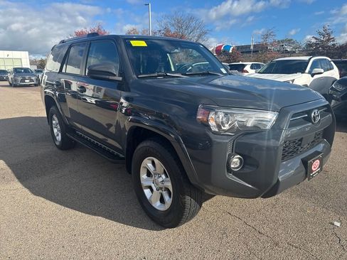 Used 2024 Toyota 4Runner SR5 image 11
