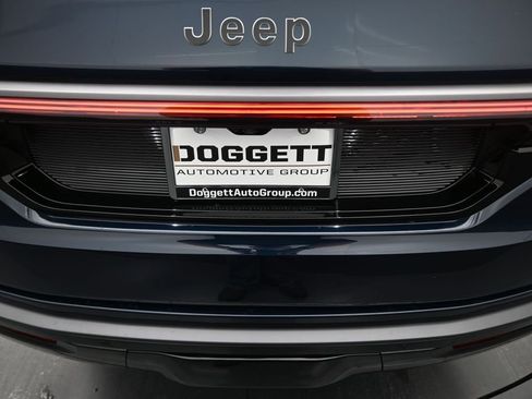 New 2026 Jeep Grand Wagoneer Limited AWD/4WD image 14