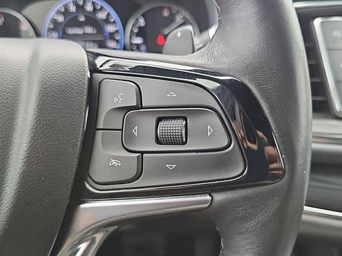 Used 2023 Buick Enclave Premium w/ Experience Buick Package AWD/4WD image 24