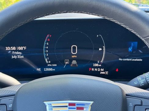 Used 2025 Cadillac XT4 Sport AWD/4WD image 2