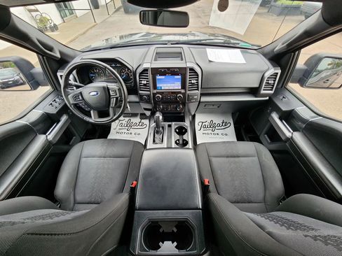 Used 2018 Ford F150 XLT w/ Equipment Group 302A Luxury AWD/4WD image 16