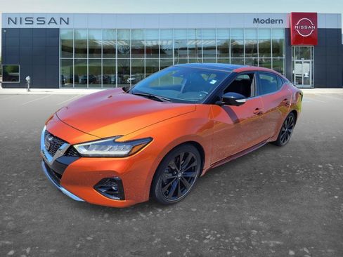 Used 2020 Nissan Maxima SR w/ Sport Mat Group FWD image 1
