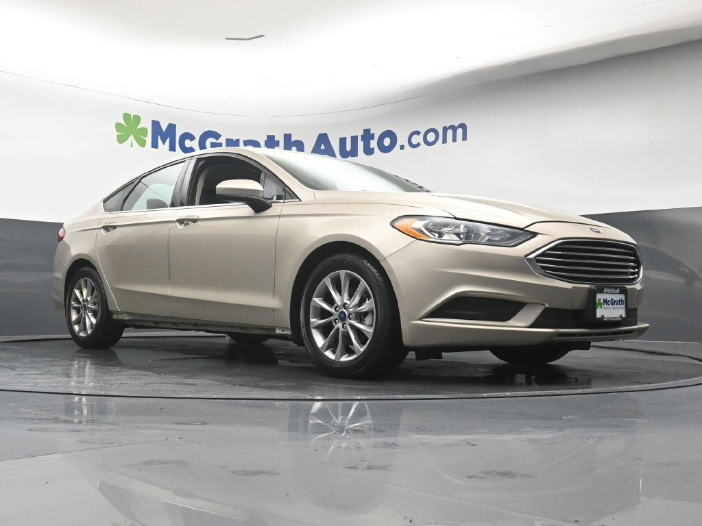 Used 2017 Ford Fusion SE w/ Fusion SE Technology Package FWD image 26