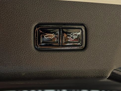 Used 2022 Kia Carnival SX FWD image 36